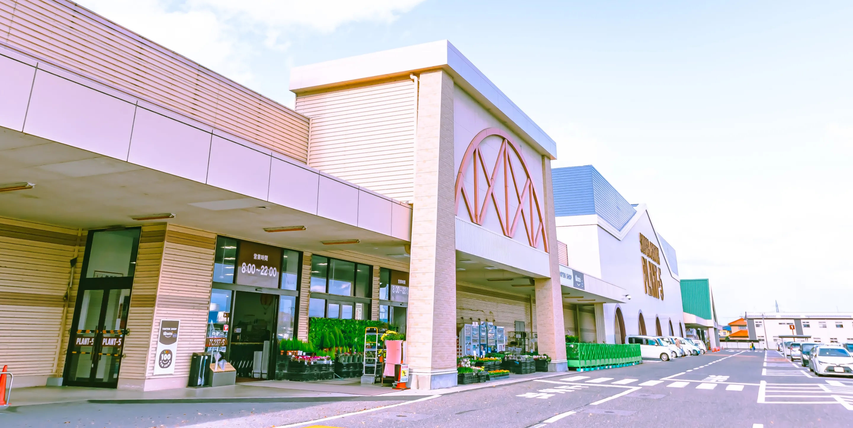 スーパーの袋詰め台に設置されたMalzサイネージ